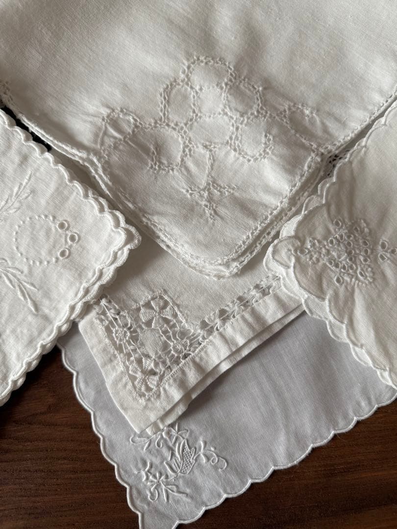 SALE！フランスアンティーク花柄刺繍とレースの素敵なハンカチクロスஐ9枚セット