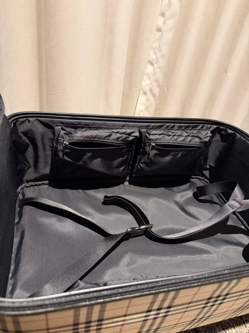 破格！バーバリーのスーツケース☆定価20万弱