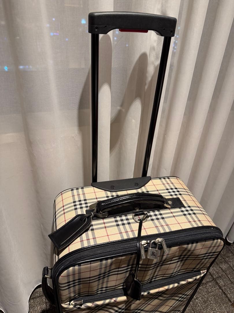 破格！バーバリーのスーツケース☆定価20万弱