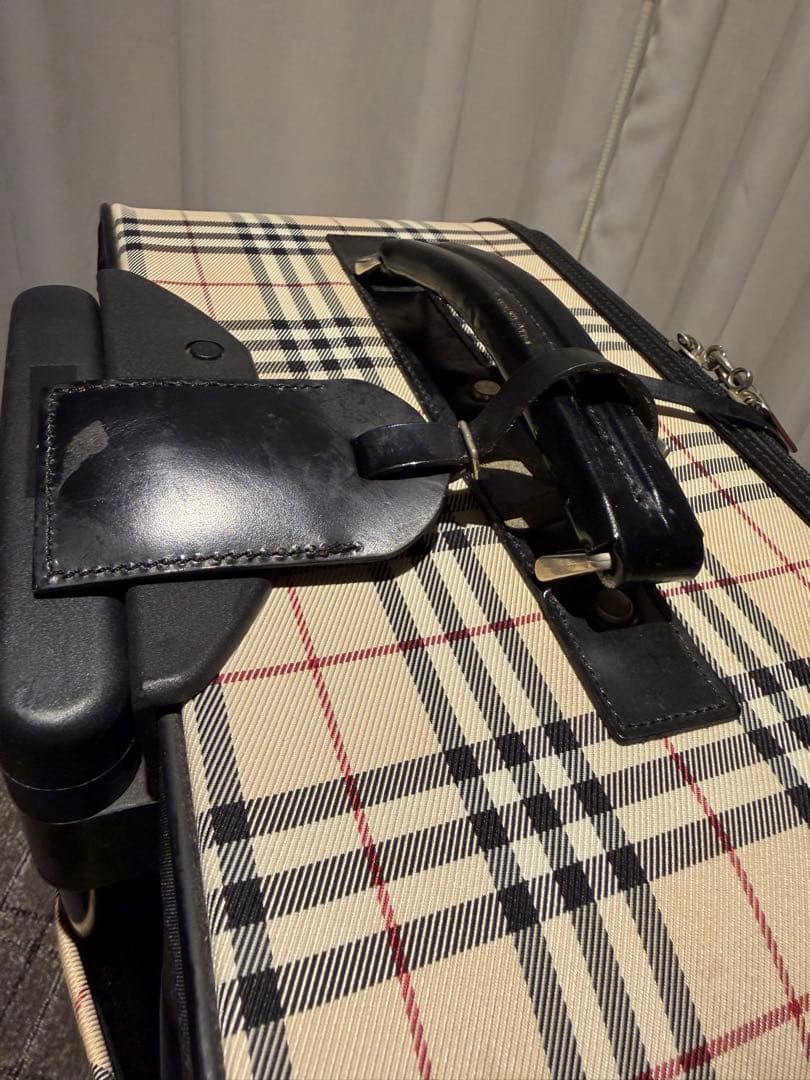 破格！バーバリーのスーツケース☆定価20万弱