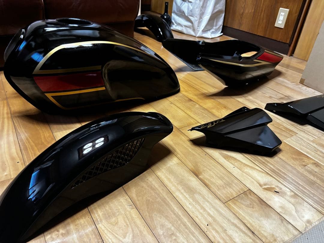 XJR400 rh02 タンク テール サイドカバー - メルカリ