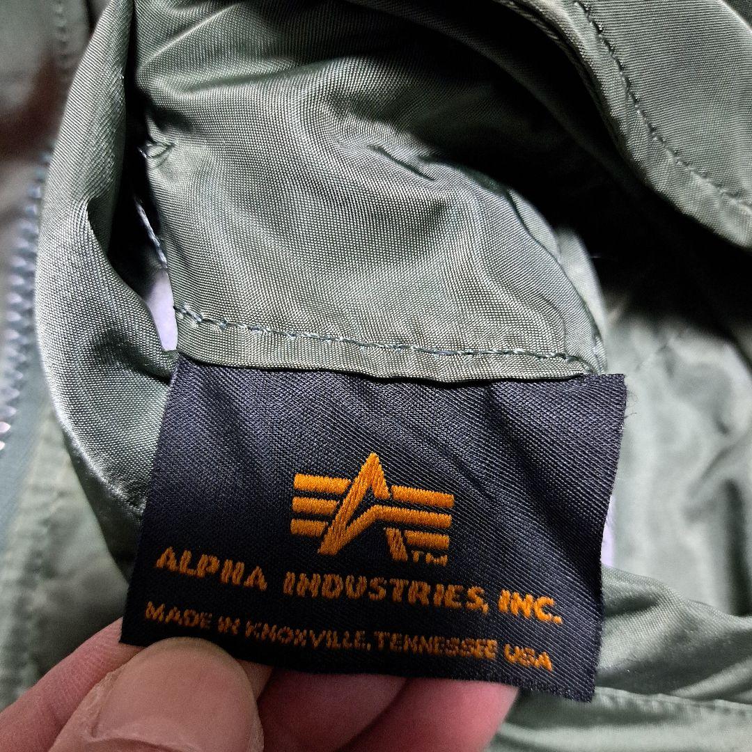 オリーブグリーン MA-1ジャケット