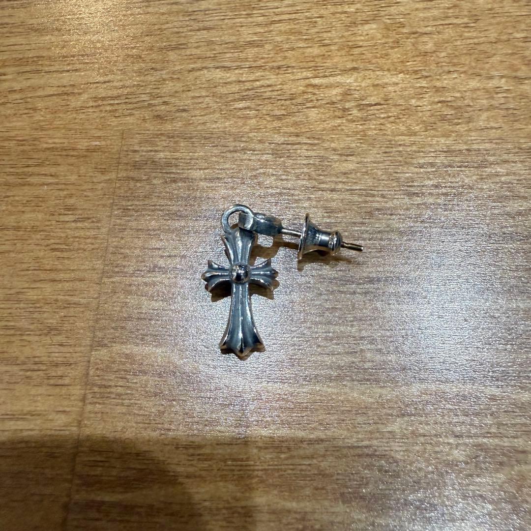 新品未使用CHROME HEARTS クロスモチーフピアス
