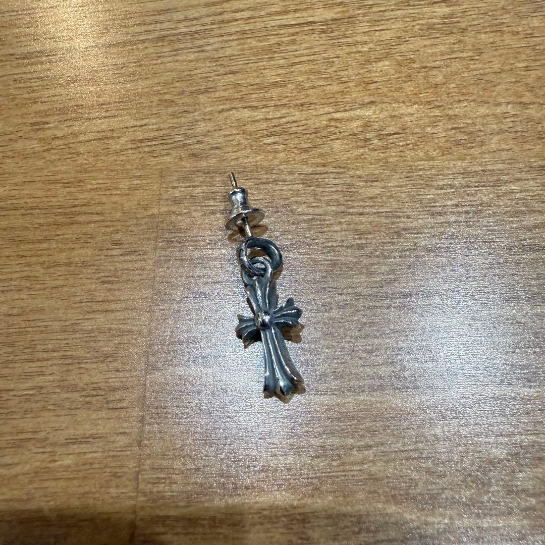 新品未使用CHROME HEARTS クロスモチーフピアス