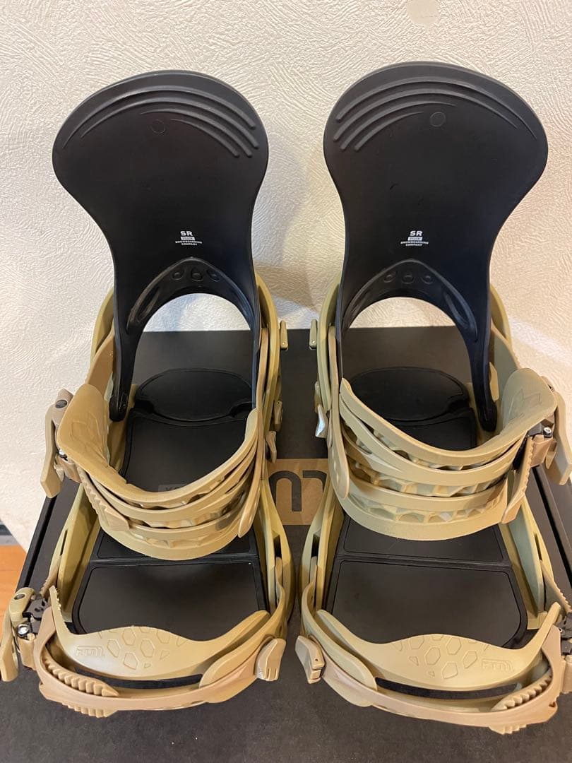 ☆24-25 ☆FLUX フラックス SR ☆Mサイズ☆エスアール BD-FLX