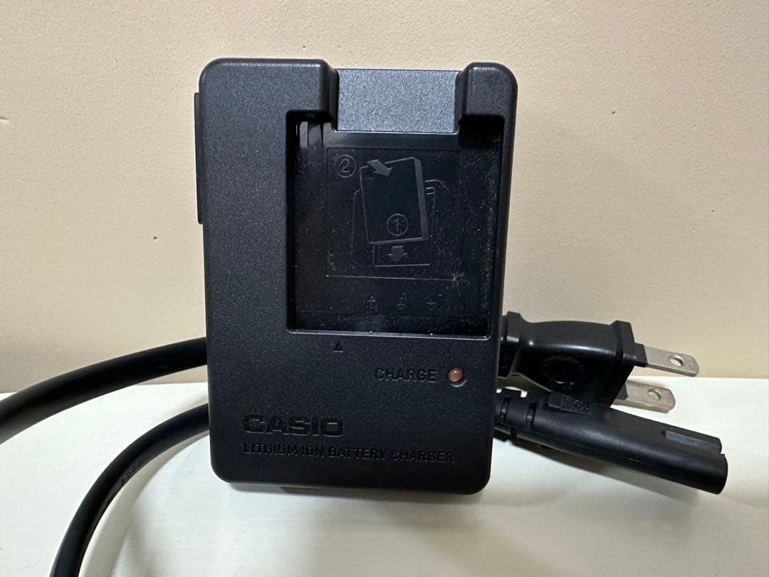 美品 CASIO EXILIM EX-Z85 純正充電器 SD付