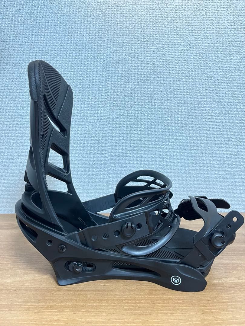 BURTON スノーボード ビンディング Mission ブラック