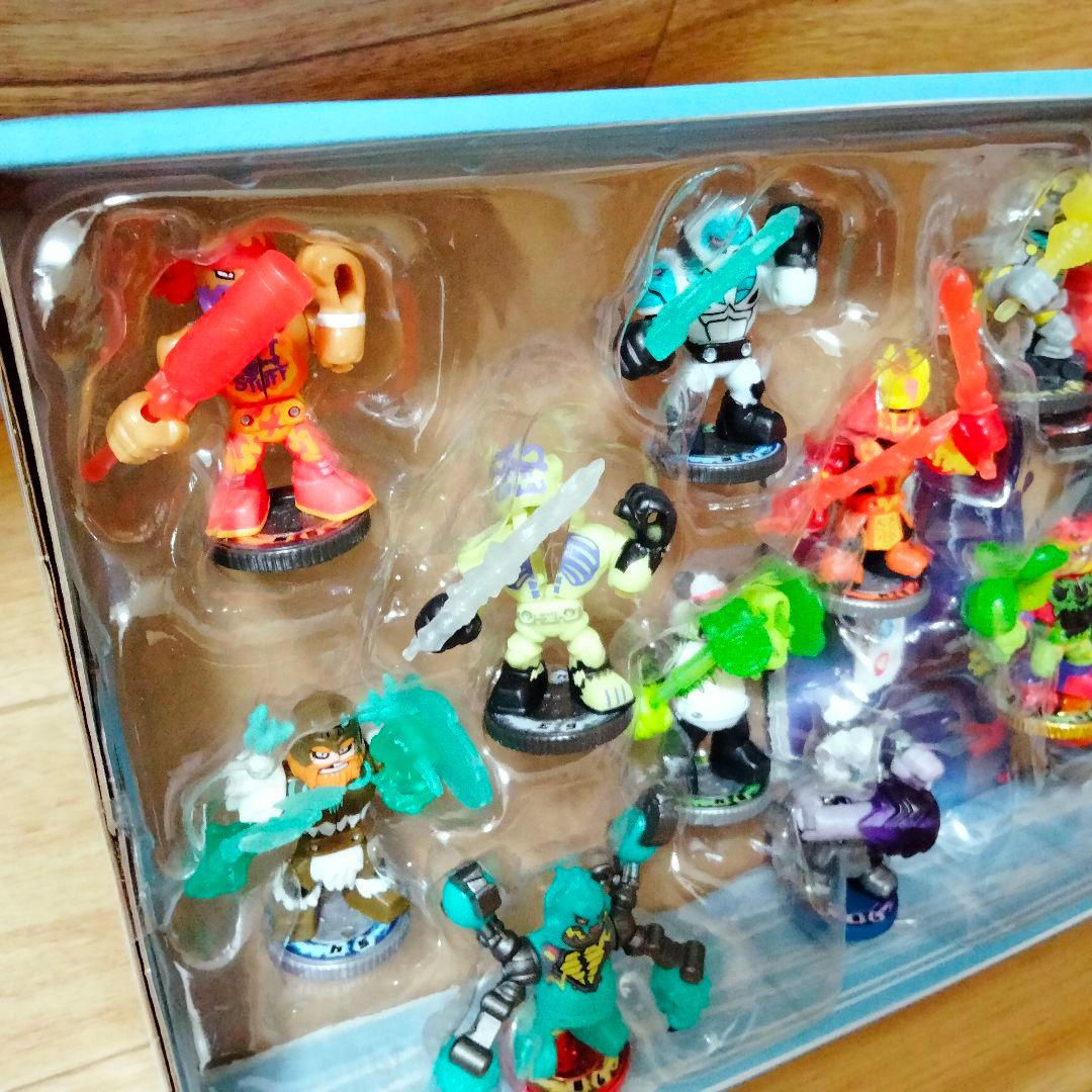 Akedo アケドの伝説 ボタンバッシュ コレクターパック フィギュア10体