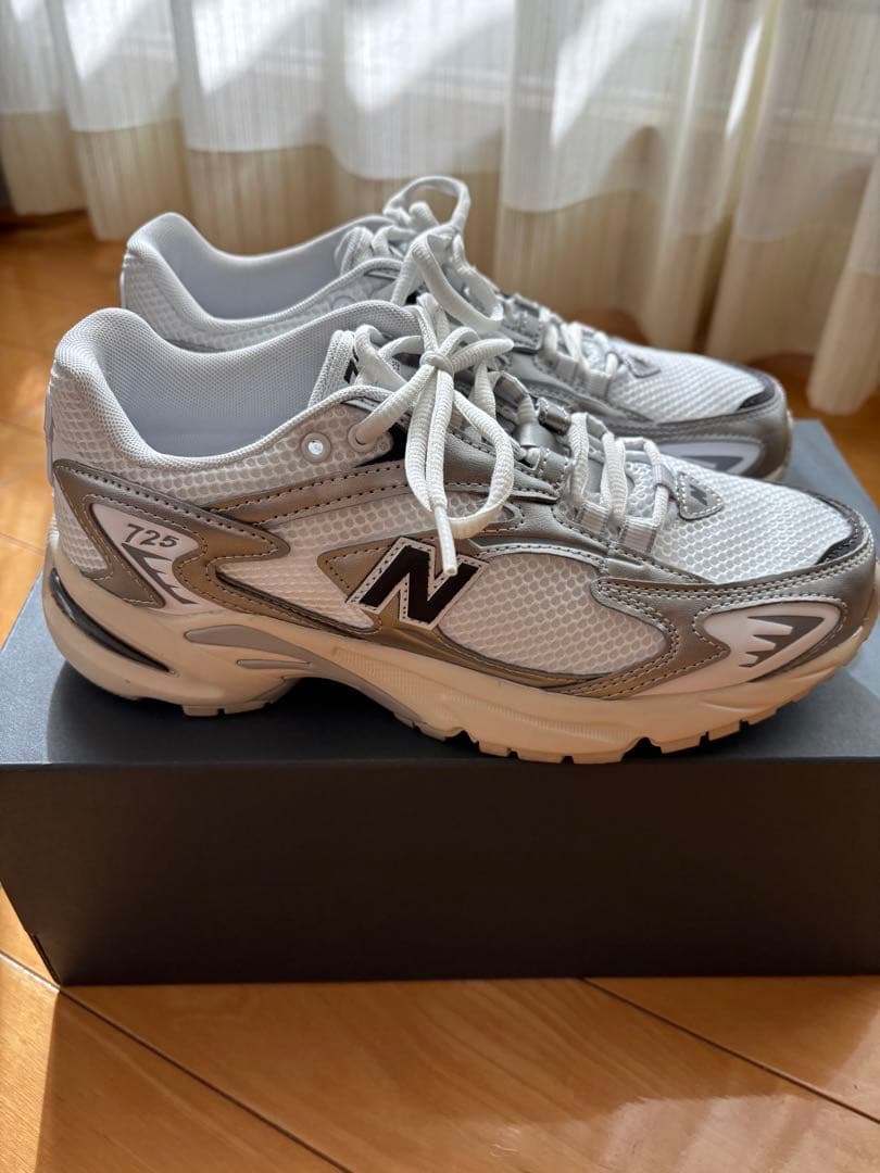 ＜New Balance＞ML725/スニーカー