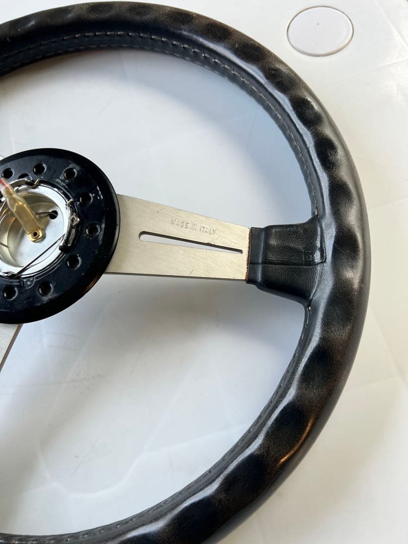 ナルディ？3スポーク ステアリング 本体 ボス付き