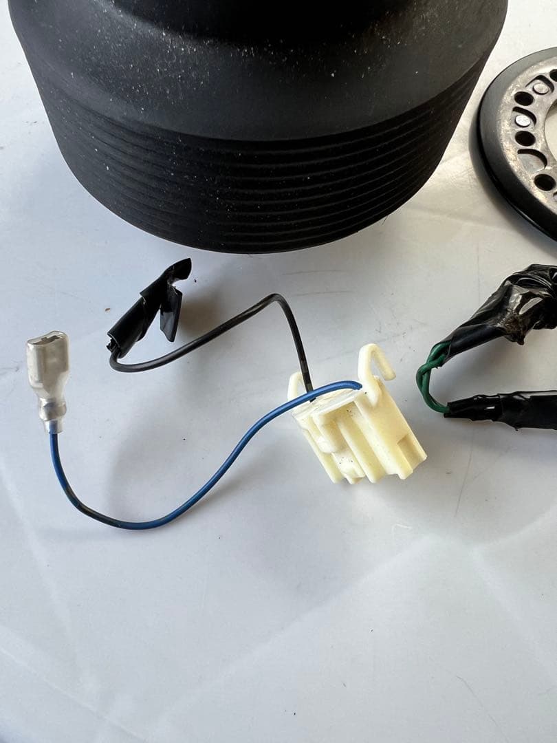 ナルディ？3スポーク ステアリング 本体 ボス付き