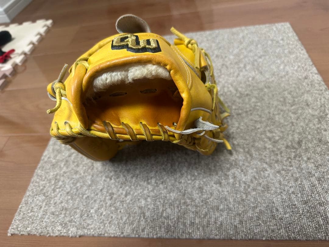 グラブワークス　投手用硬式グローブ