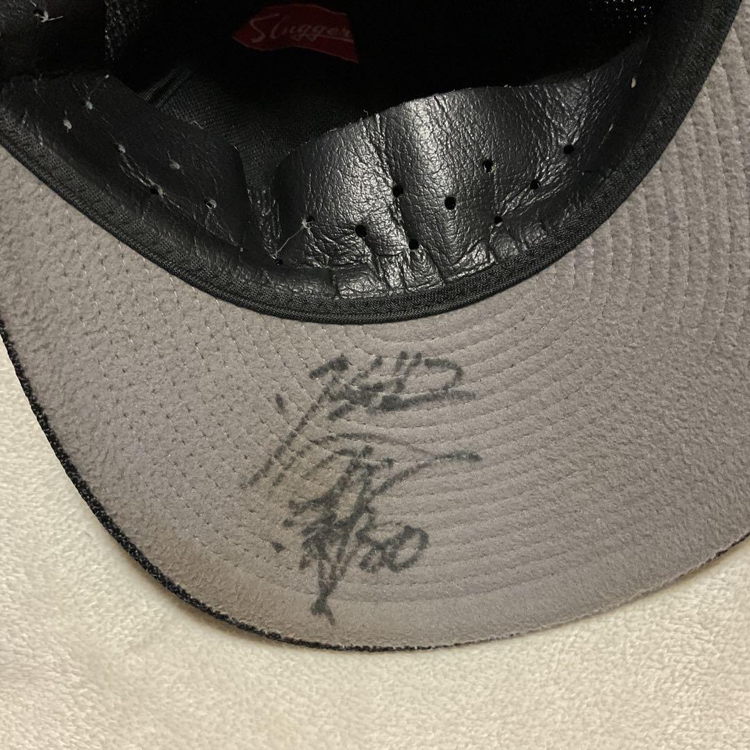 阪神タイガース岡田彰布監督 サイン入り帽子の通販はau PAY マーケット