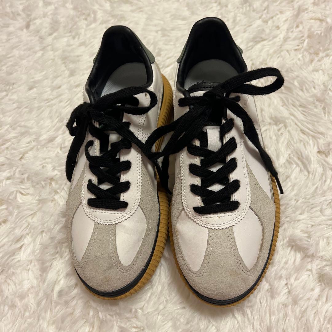 〈美品〉Onitsuka Tiger オニツカ タイガー【24.0】デレシティ