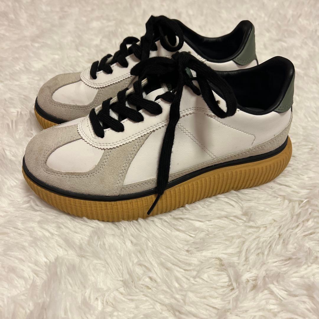 〈美品〉Onitsuka Tiger オニツカ タイガー【24.0】デレシティ