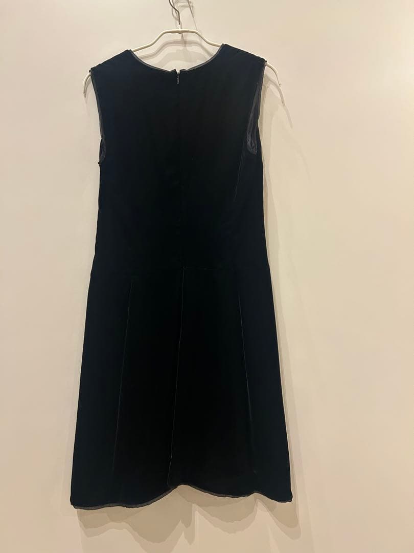 PRADA　シルク ブラック ノースリーブ ワンピース　40