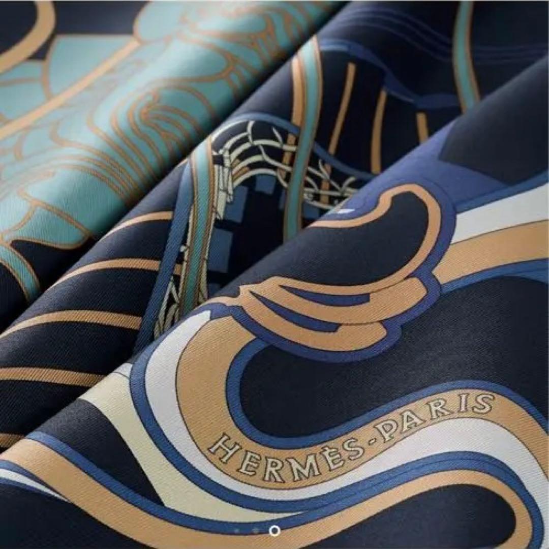 クリスマス梱包済【新品未使用】HERMES カレ スカーフ