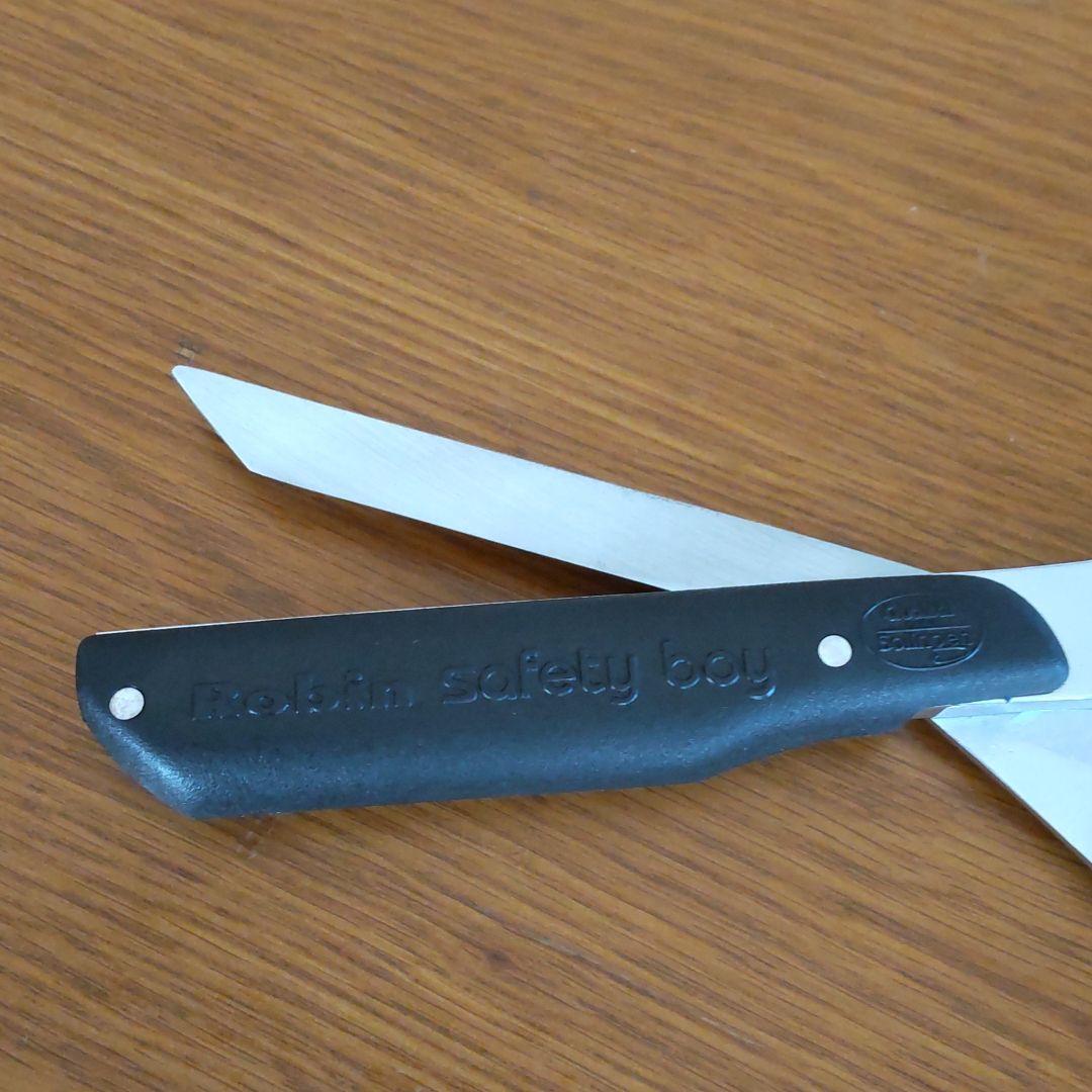 ロビン·レスキューシザー 脱出·救助を目的に開発された携帯救助器具