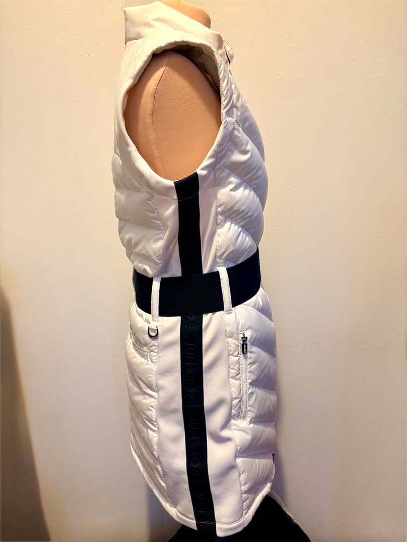 ジュン アンド ロペ ホワイトダウンベスト ウエストベルト付き