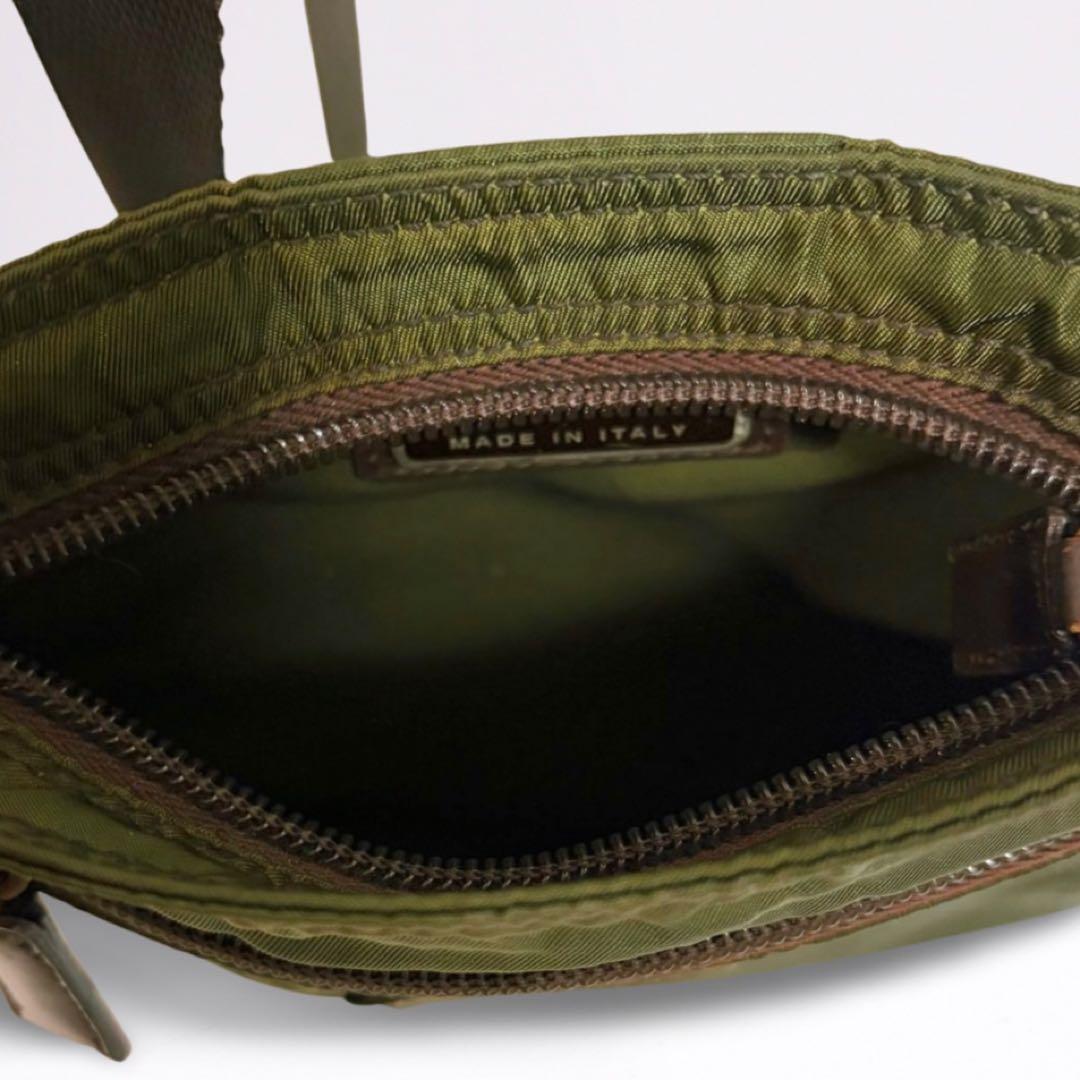 【正規品】プラダ PRADA ショルダーバッグ 三角ロゴ カーキ系 男女兼用