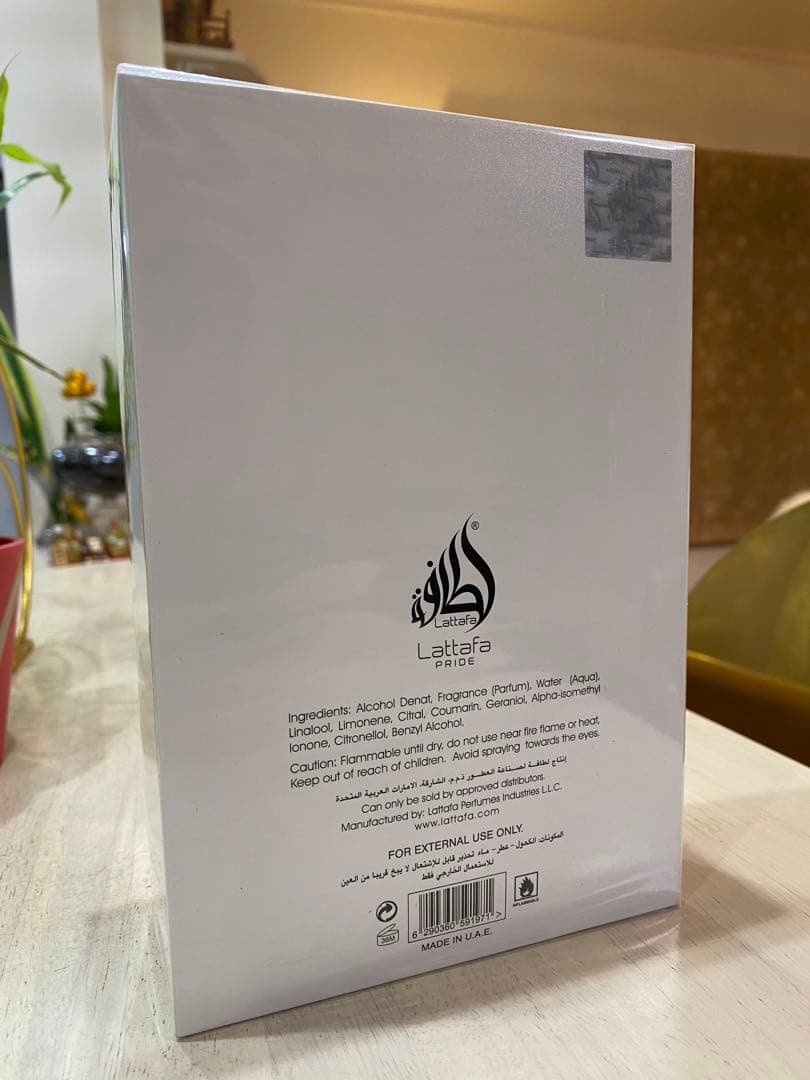 香水(男性用) Lattafa Art Of Arabia III