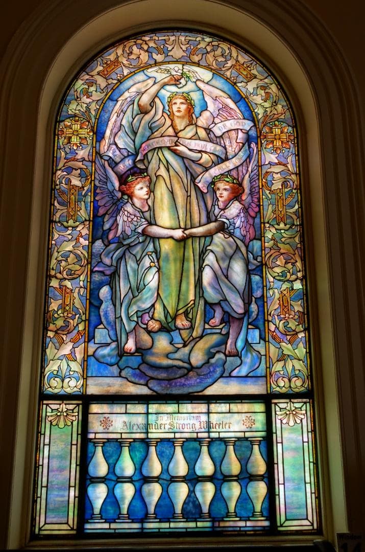 ティファニー スタジオ ヴィンテージ ステンドグラス 3人の天使 教会の