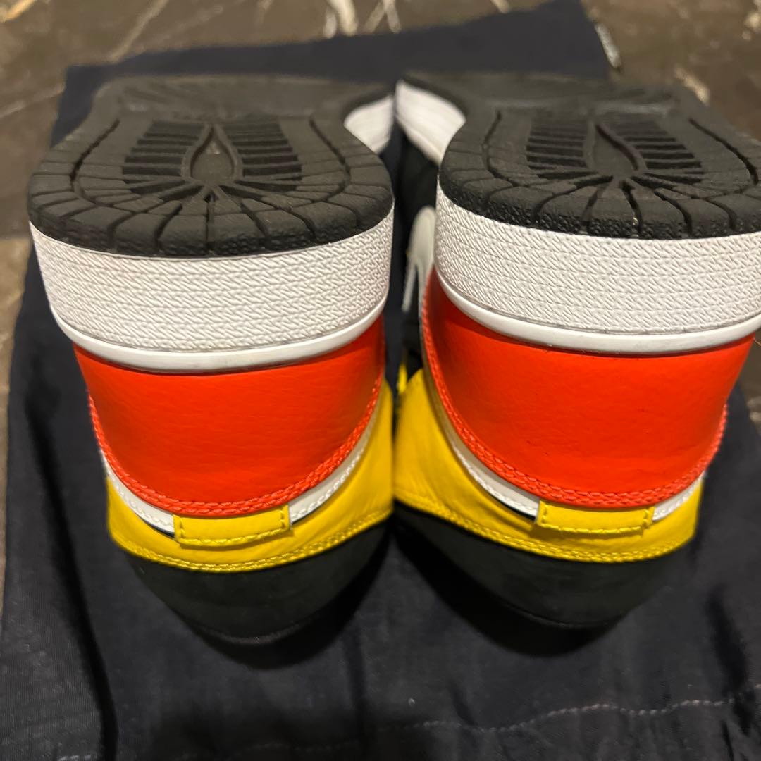 シューズ(男性用) Air Jordan 1 Mid SE \"Amarillo Orange