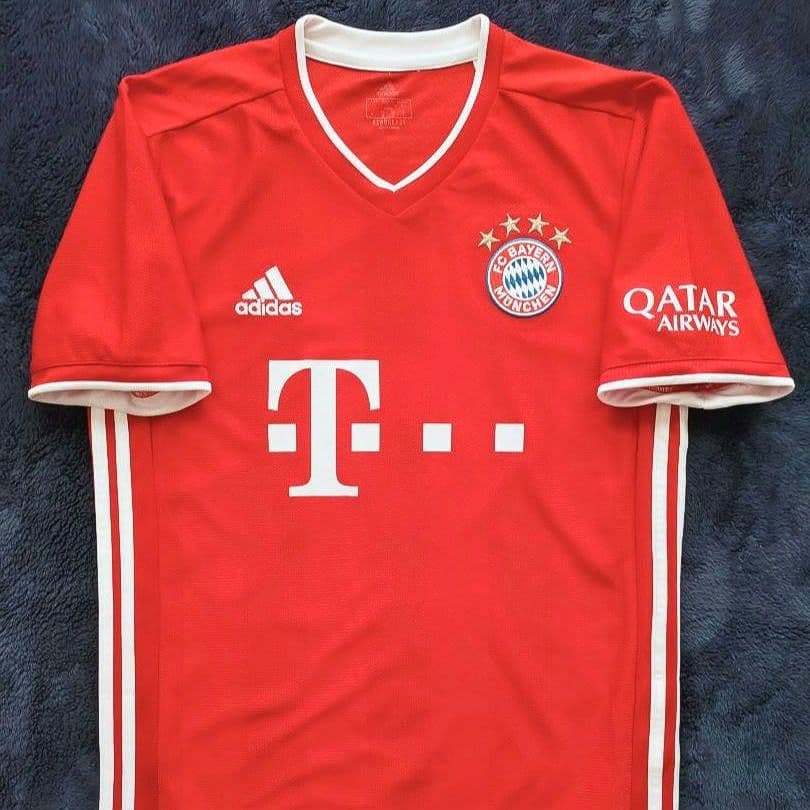 【新品美品】バイエルン レバンドフスキ 20/21 ユニフォーム Mサイズ