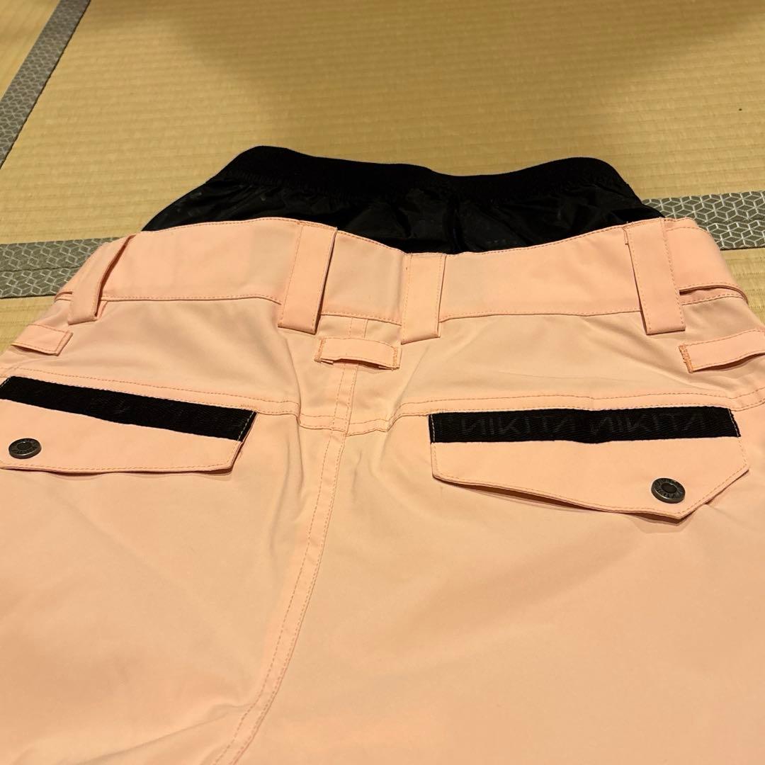 【新品未使用】NIKITA ニキータ　スノーボードパンツ　ボードウェア　スキー