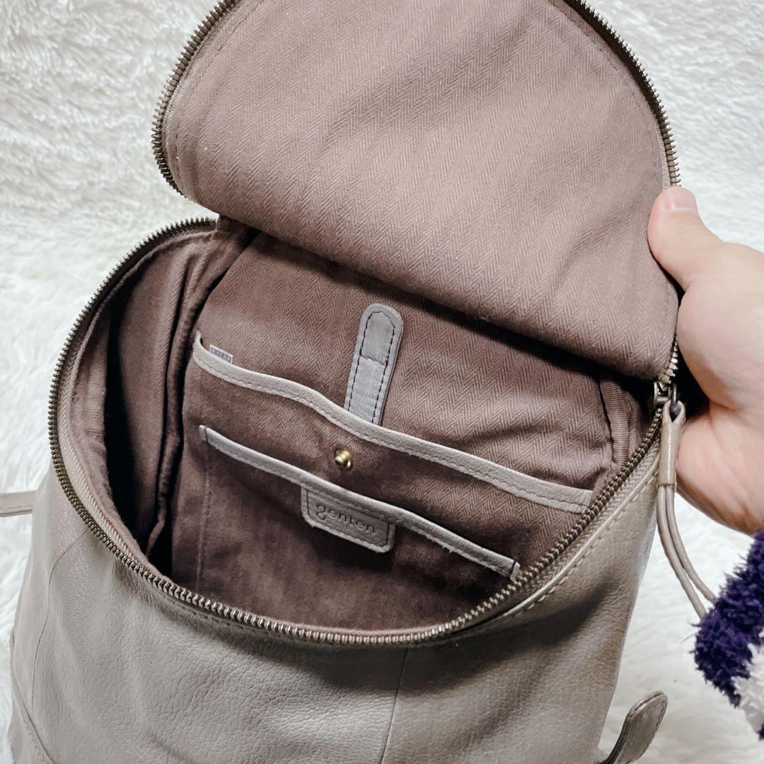 ゲンテン　ヌメ革　リアルレザー　リュック　ベージュ　レディース　ハンドル　調節可