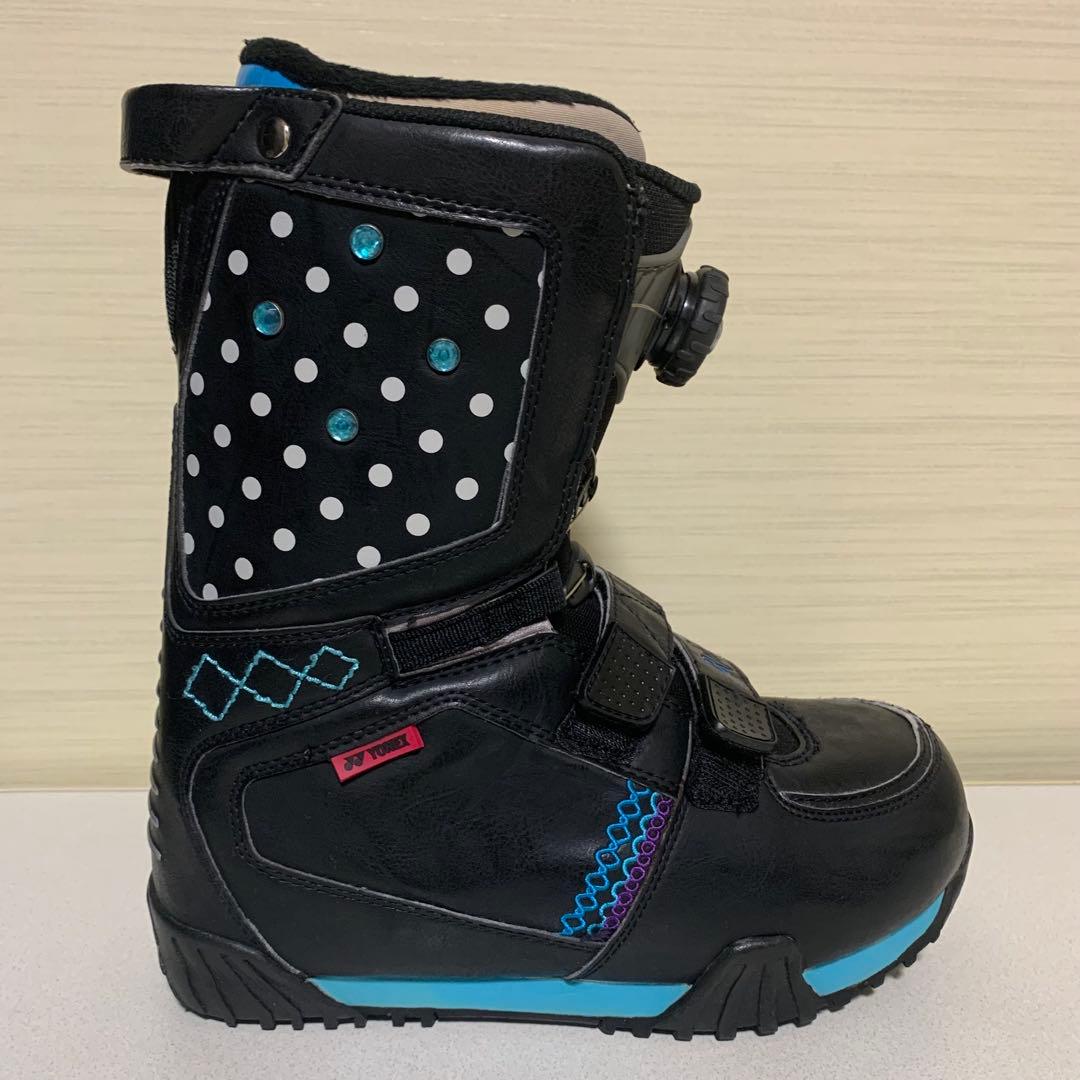 YONEX RELISH BOA 24.5㎝ スノボブーツ　レディース