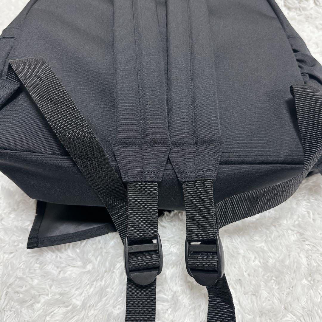 【極美品】gomme デコレーション　フリル　リュック　黒