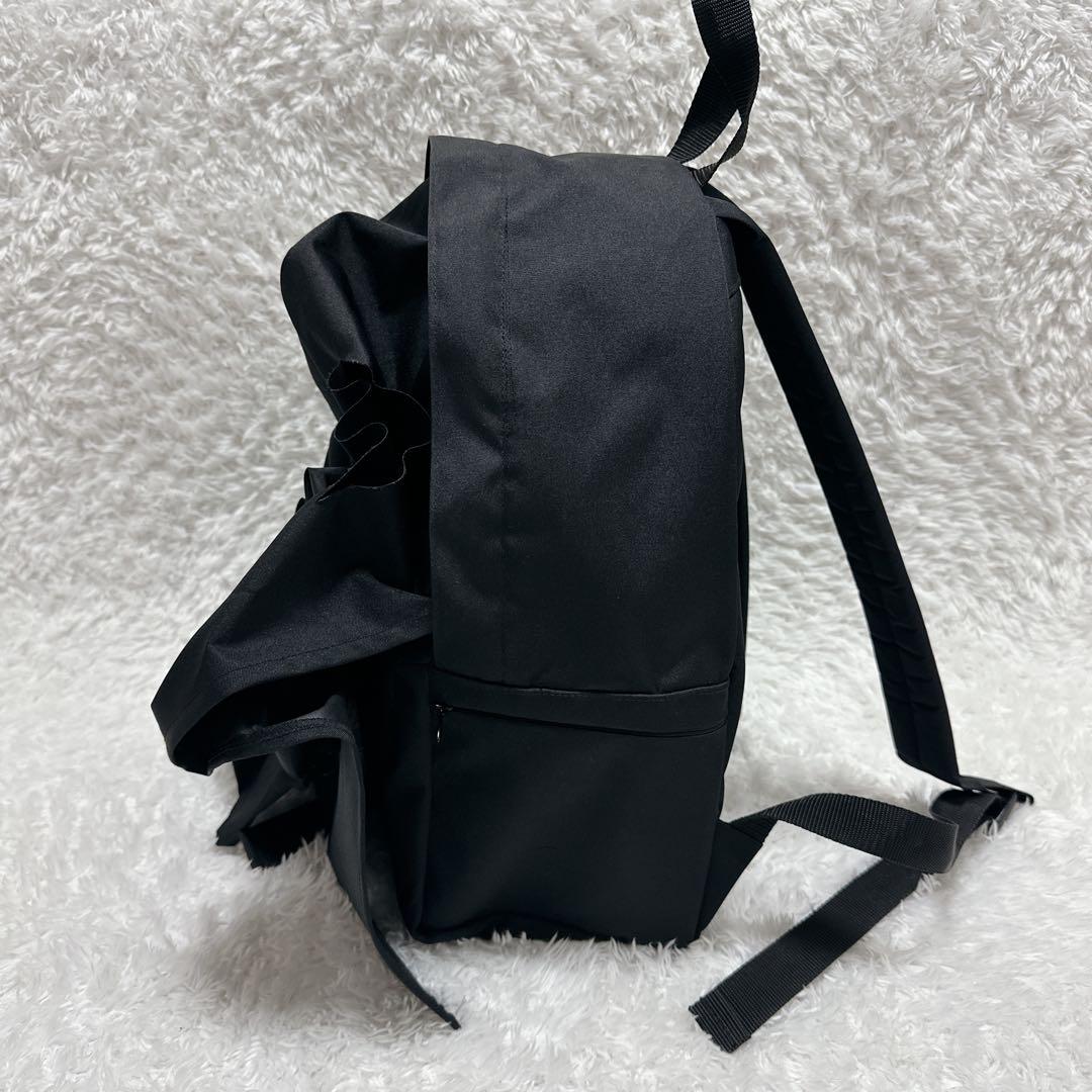 【極美品】gomme デコレーション　フリル　リュック　黒
