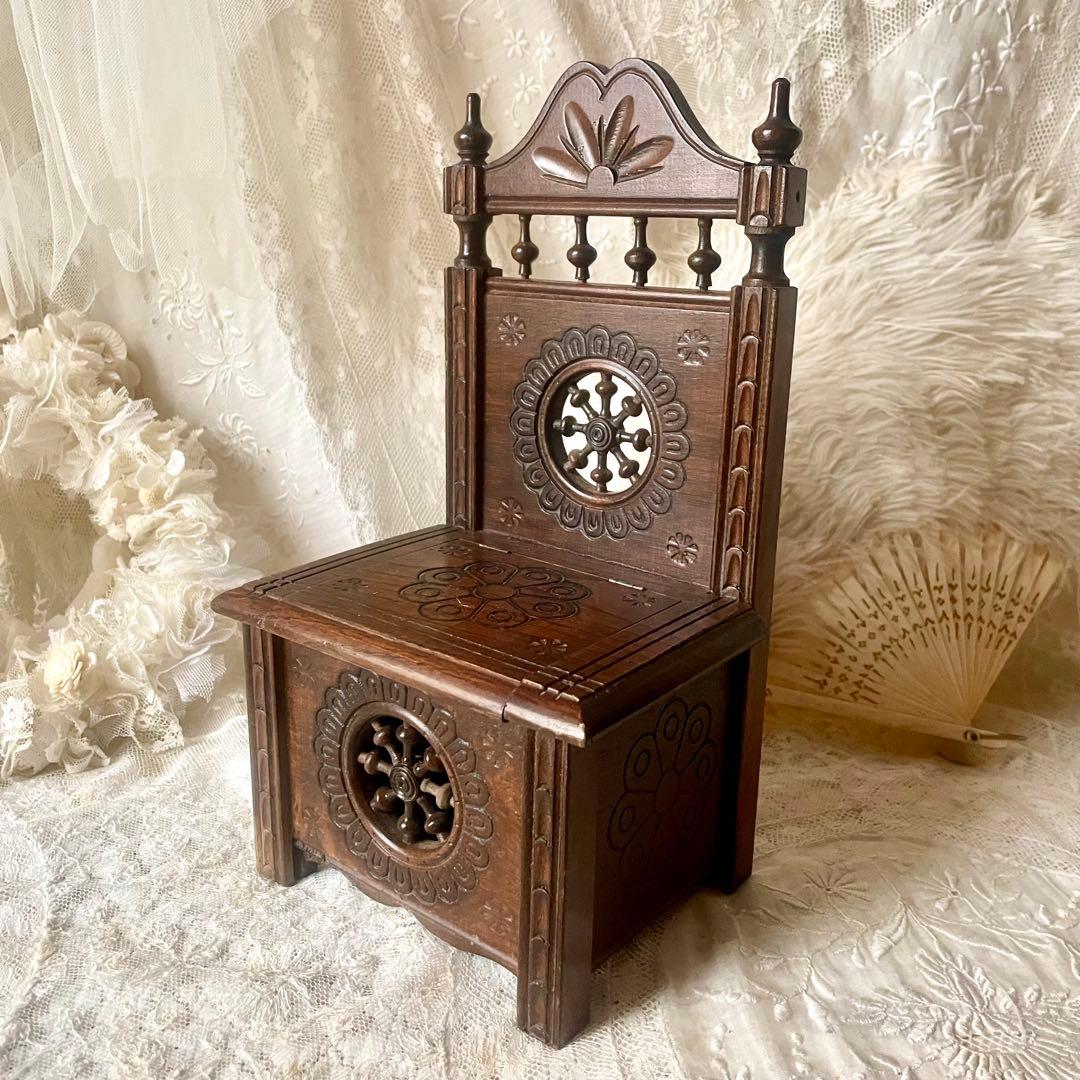 木製ドールチェア　ブルターニュ　ブルトン家具　収納付き　フランスアンティーク