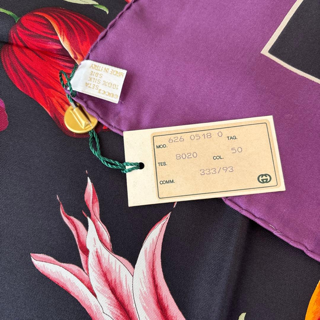 シカです！ オールドGUCCI 大判シルクスカーフ《T tulipani》