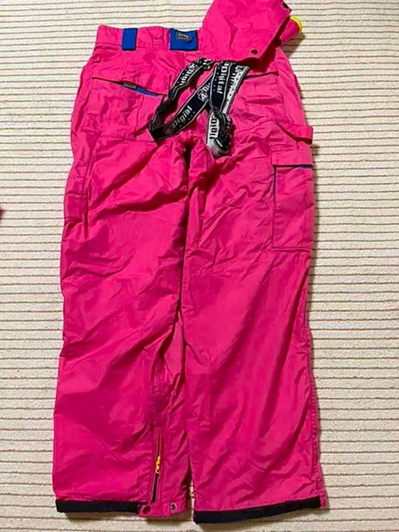 ★スノーボードウェアまとめ売りセット 小物入れ付き イエロー ピンク 他