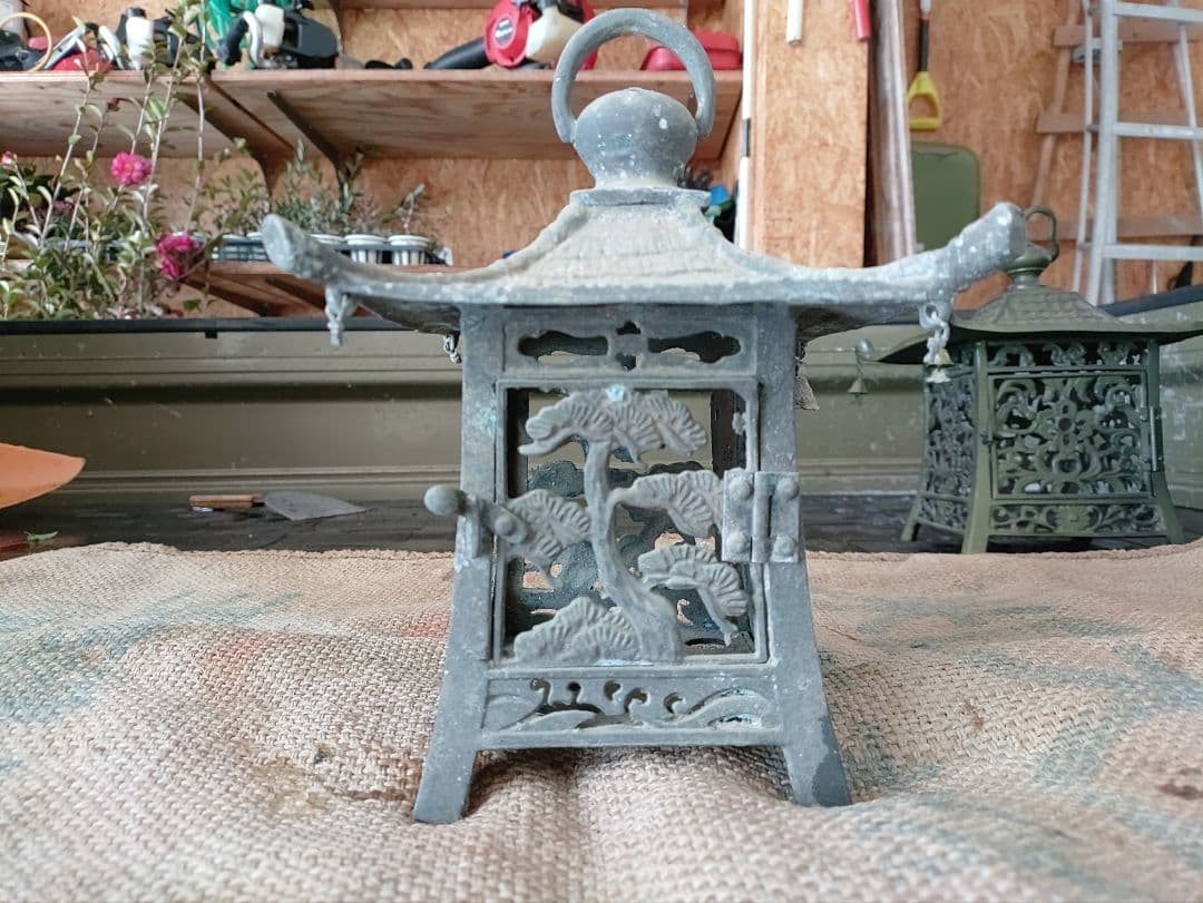 角*幸様 吊り灯籠　松竹梅　アンティーク　雑貨　骨董　吊灯籠　灯り　照明　庭　イ