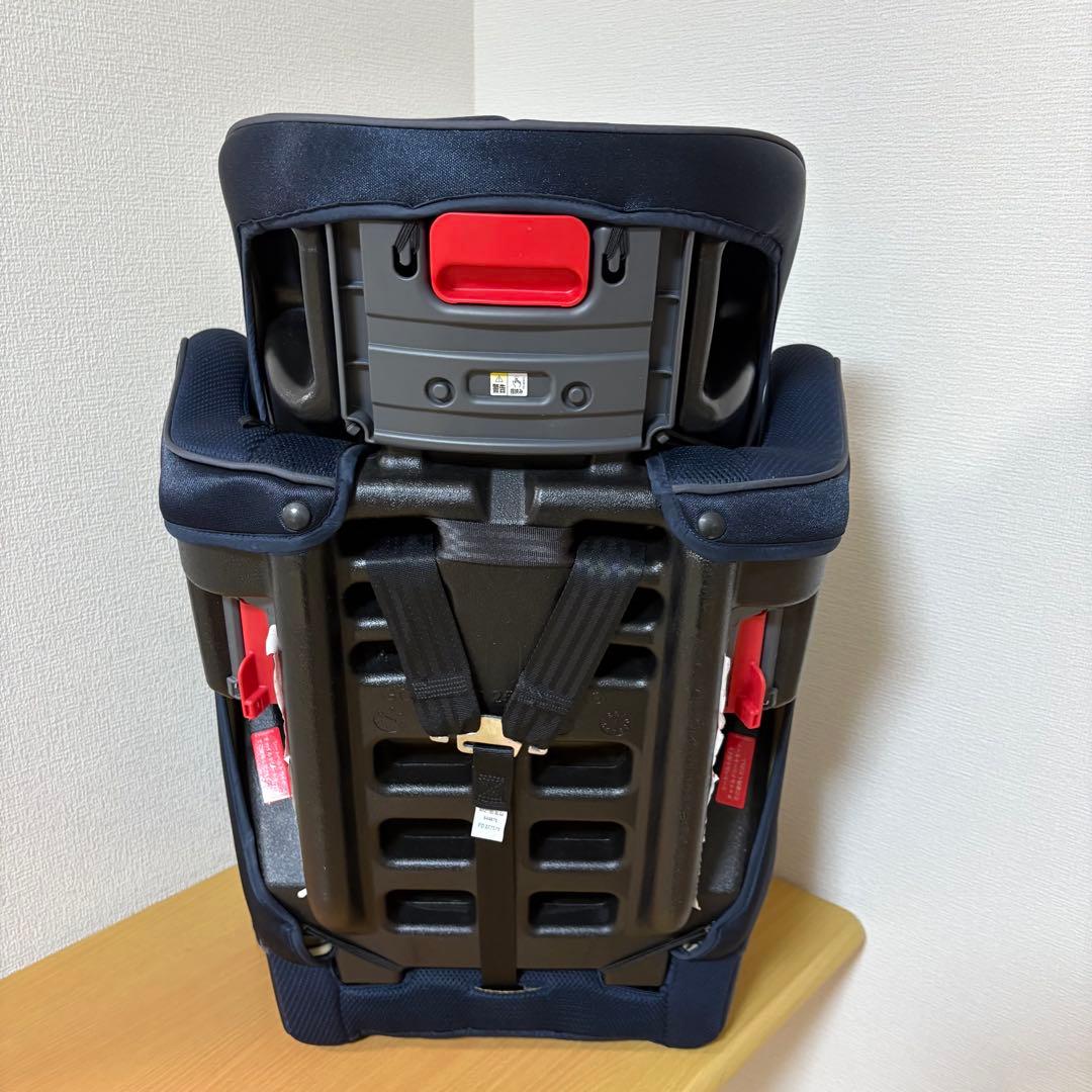 アップリカ エアグルーヴ AD ネイビー ジュニアシート