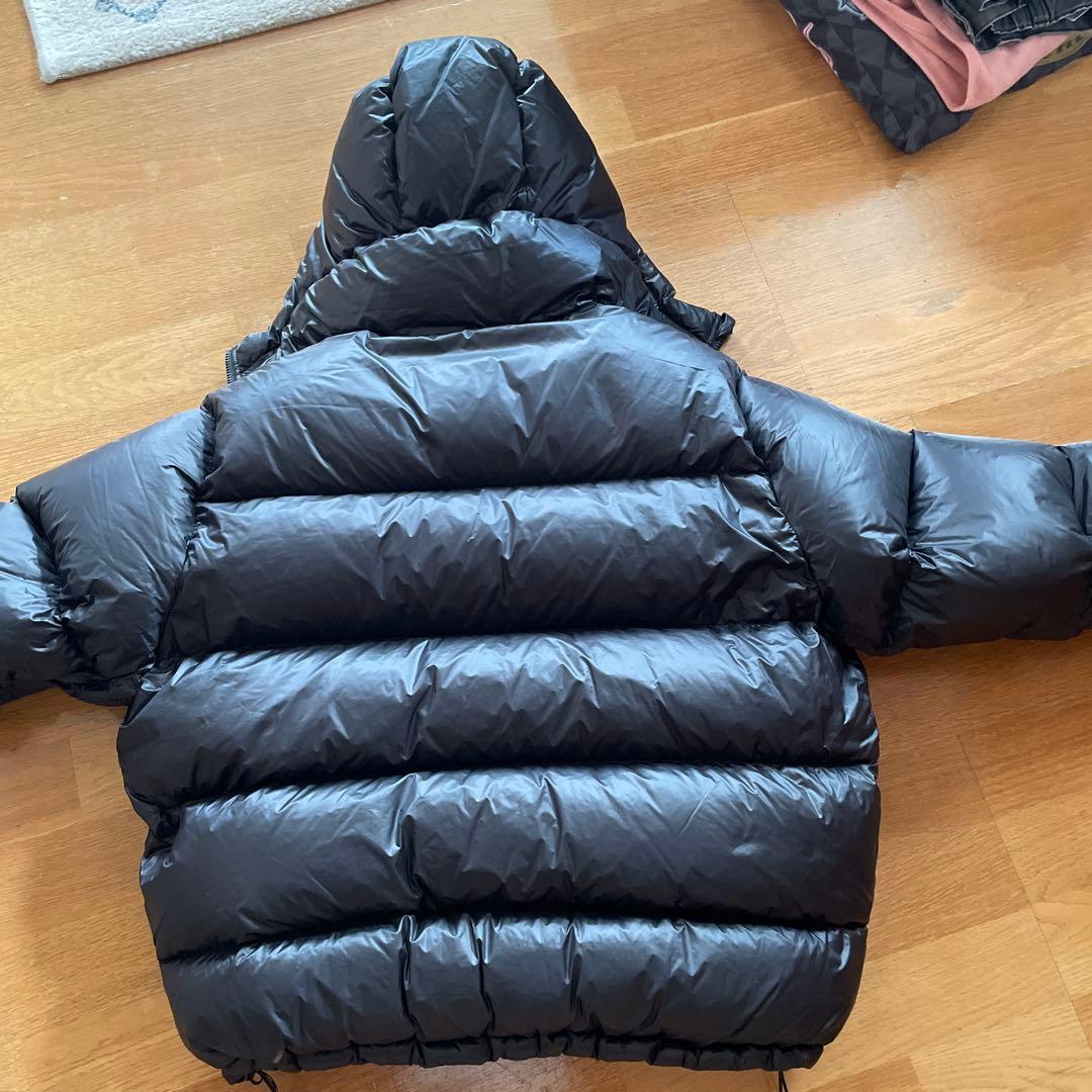 Stussy ブラック ダウンジャケット M