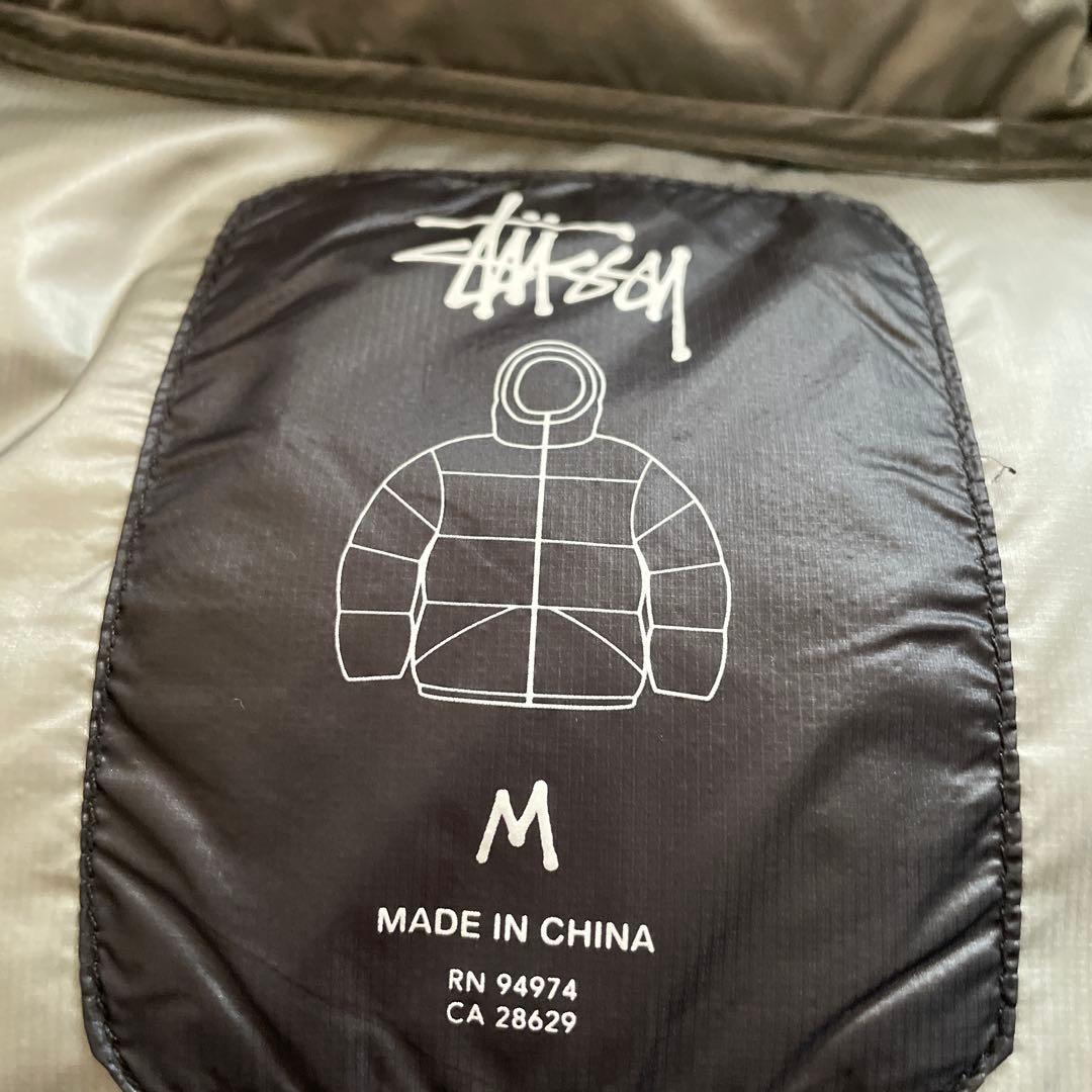 Stussy ブラック ダウンジャケット M
