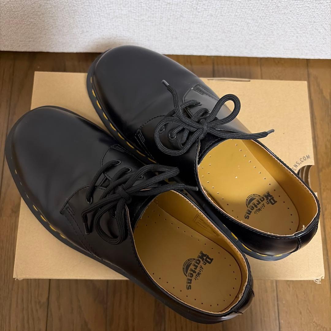 靴 Dr. Martens