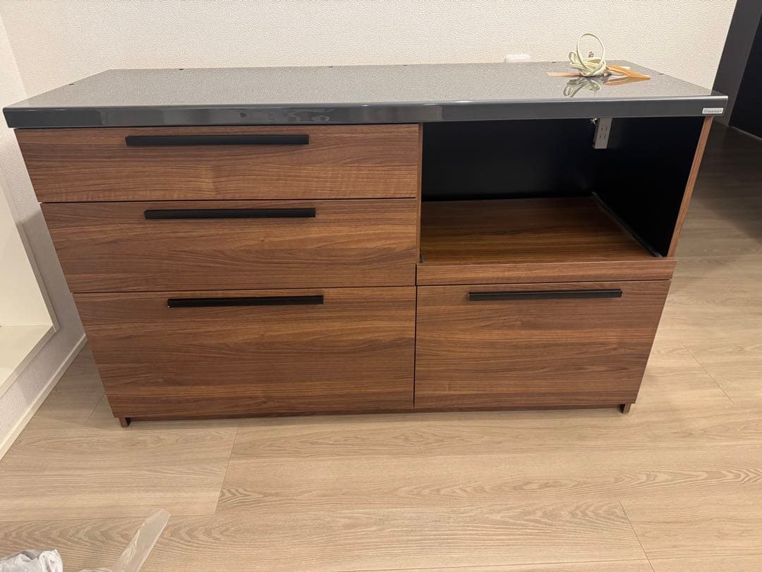 【パモウナ】モダン木製食器棚 引き出し付き　140センチ