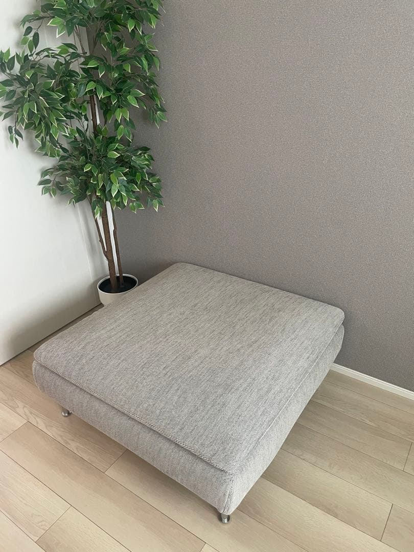 IKEA ソーデルハムン オットマン ヴィーアルプベージュ - メルカリ