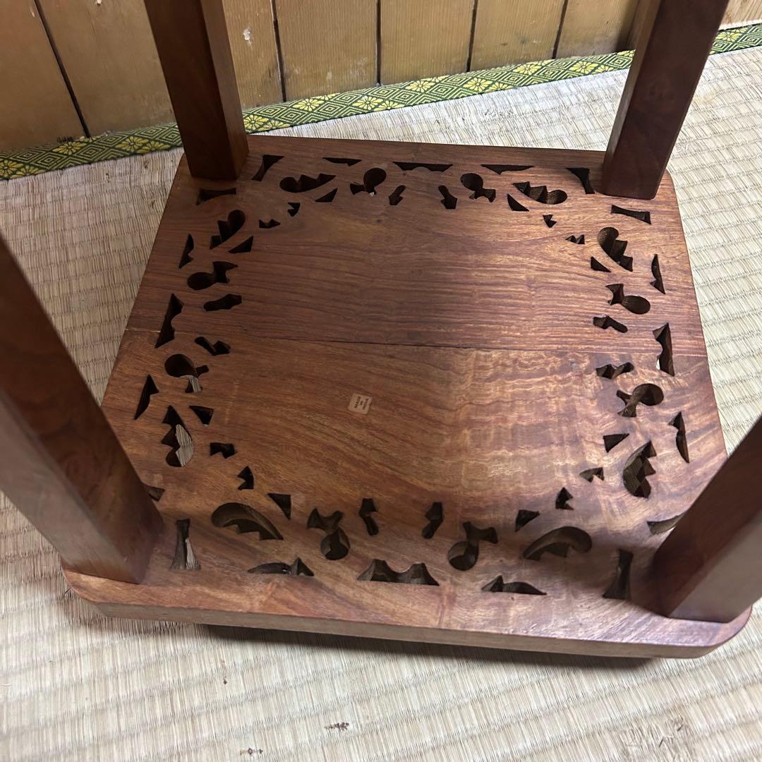 インド製 サイドテーブル ナイトテーブル　飾り台 花台 輸入家具 アンティーク