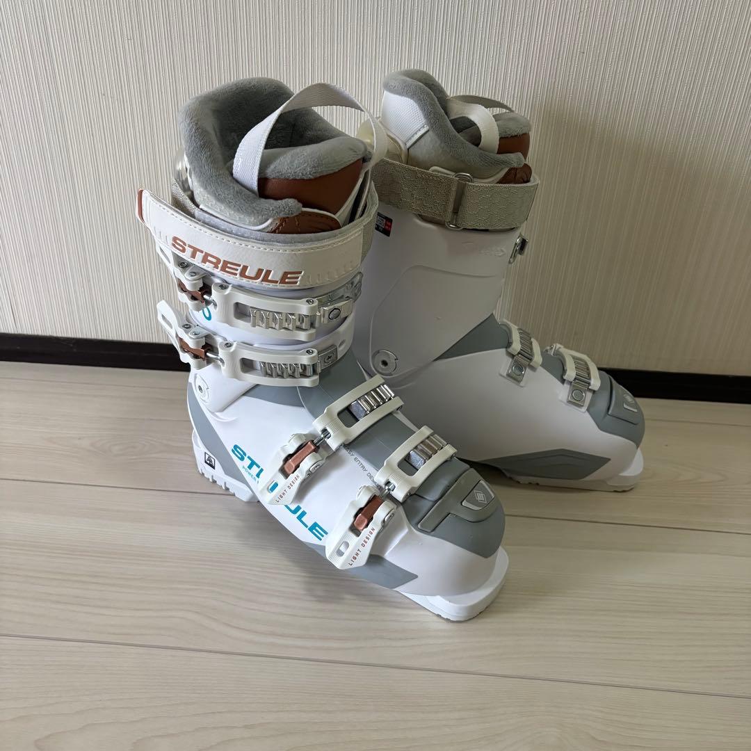スキー靴　STREULE スキーブーツ レディース ホワイト 24-24.5
