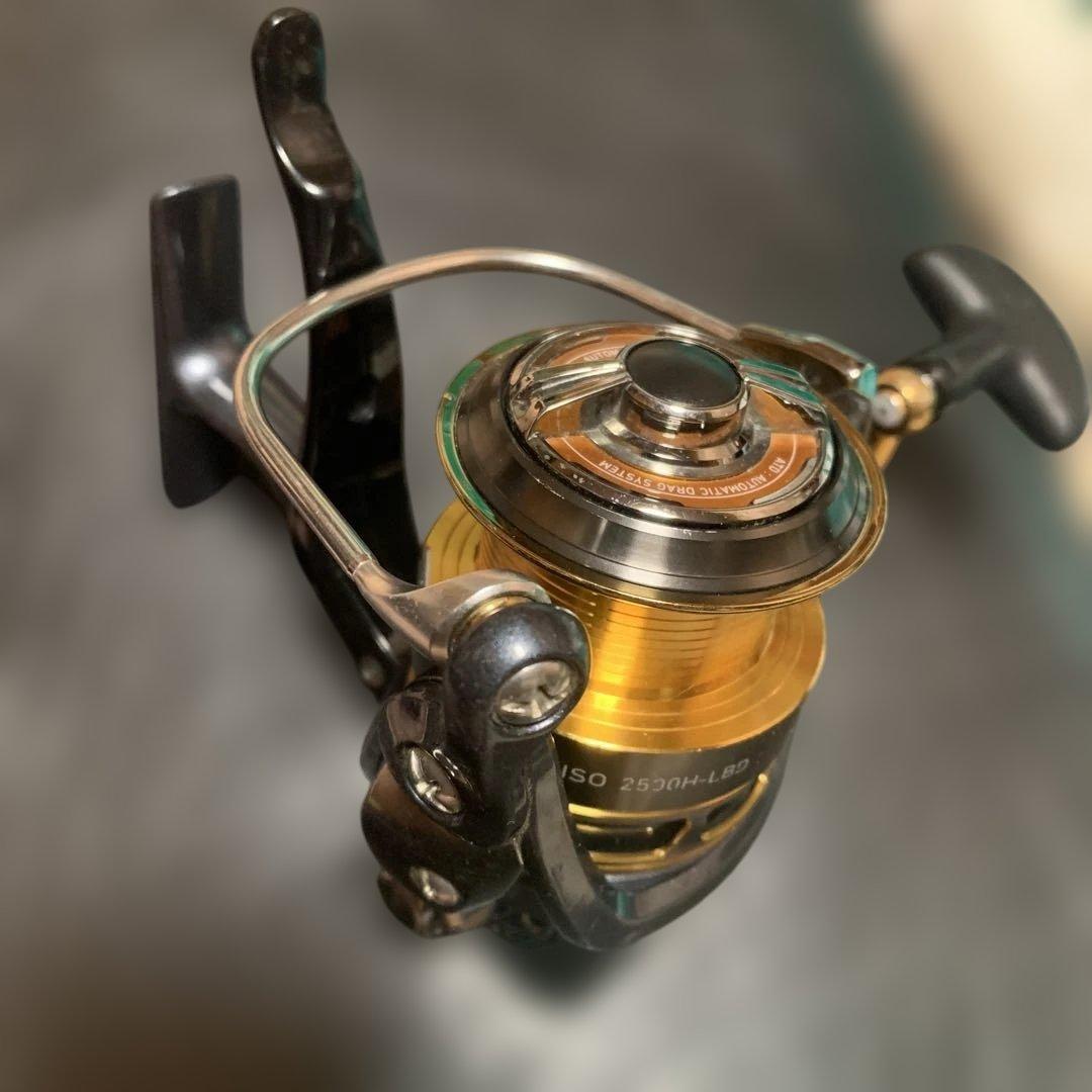 Daiwa ISO 2500H-LBD スピニングリール