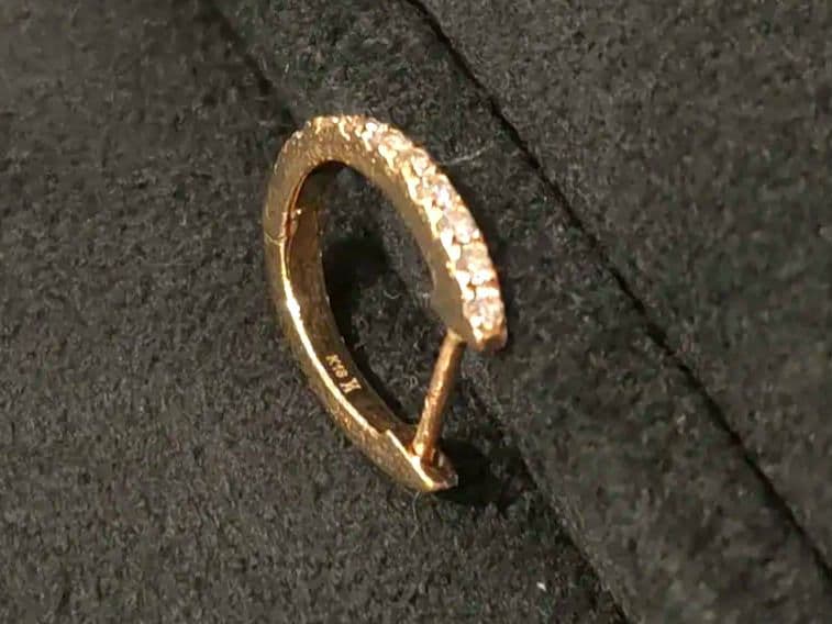 コ*☆様 【現行品】ヴァンドーム青山　ダイヤモンドフープピアスK18（片方）