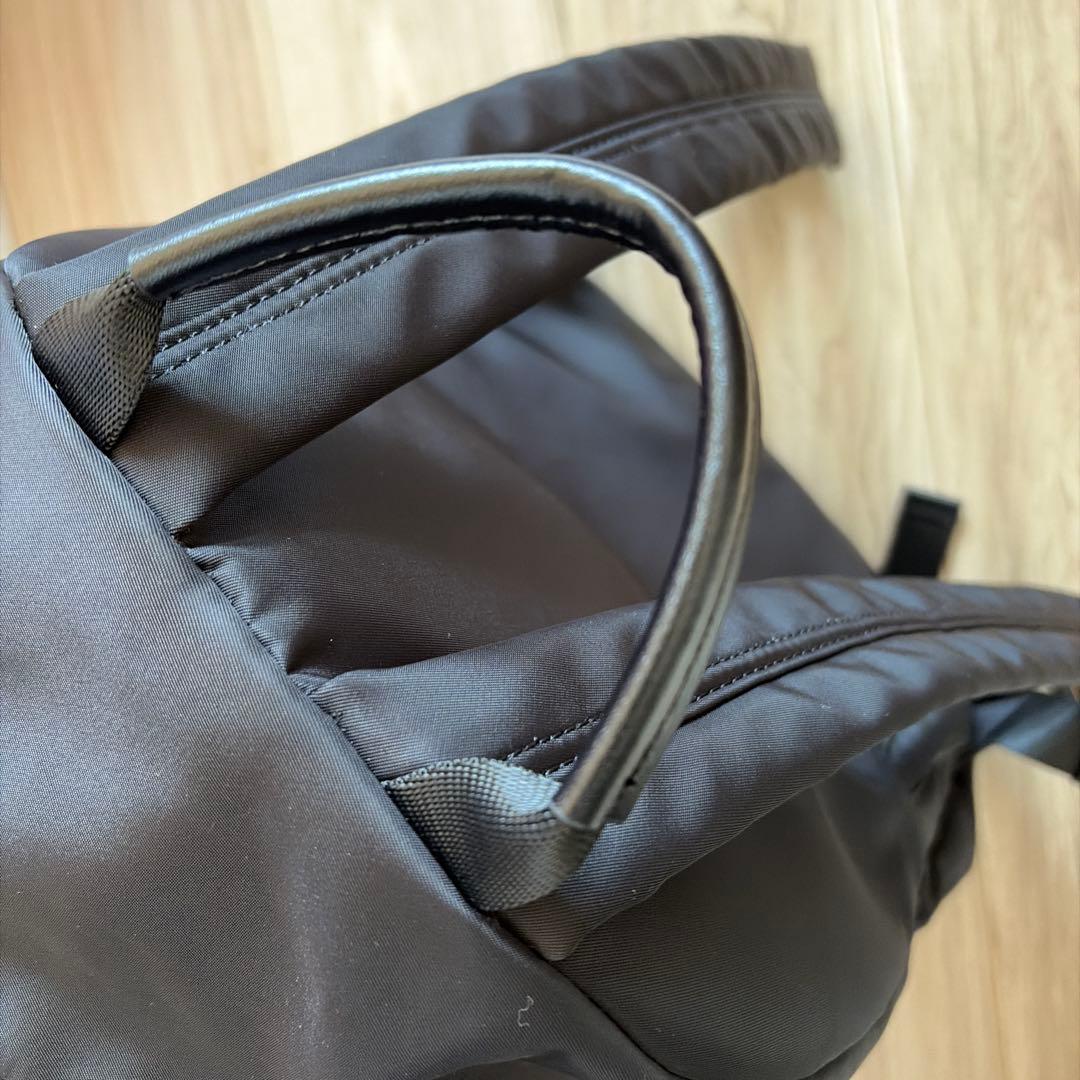 美品 TOCCA 現行品 リュックサック リボン ブラック 黒 A4収納可能