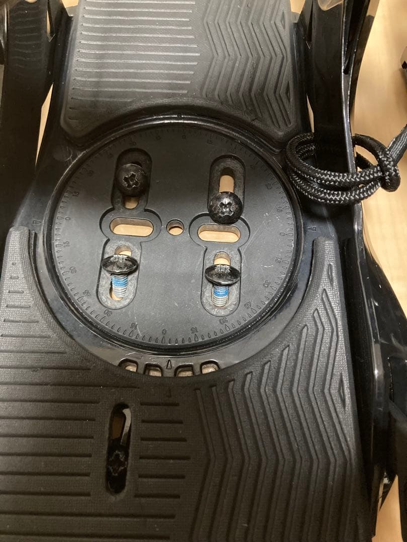 HEAD ビンディング