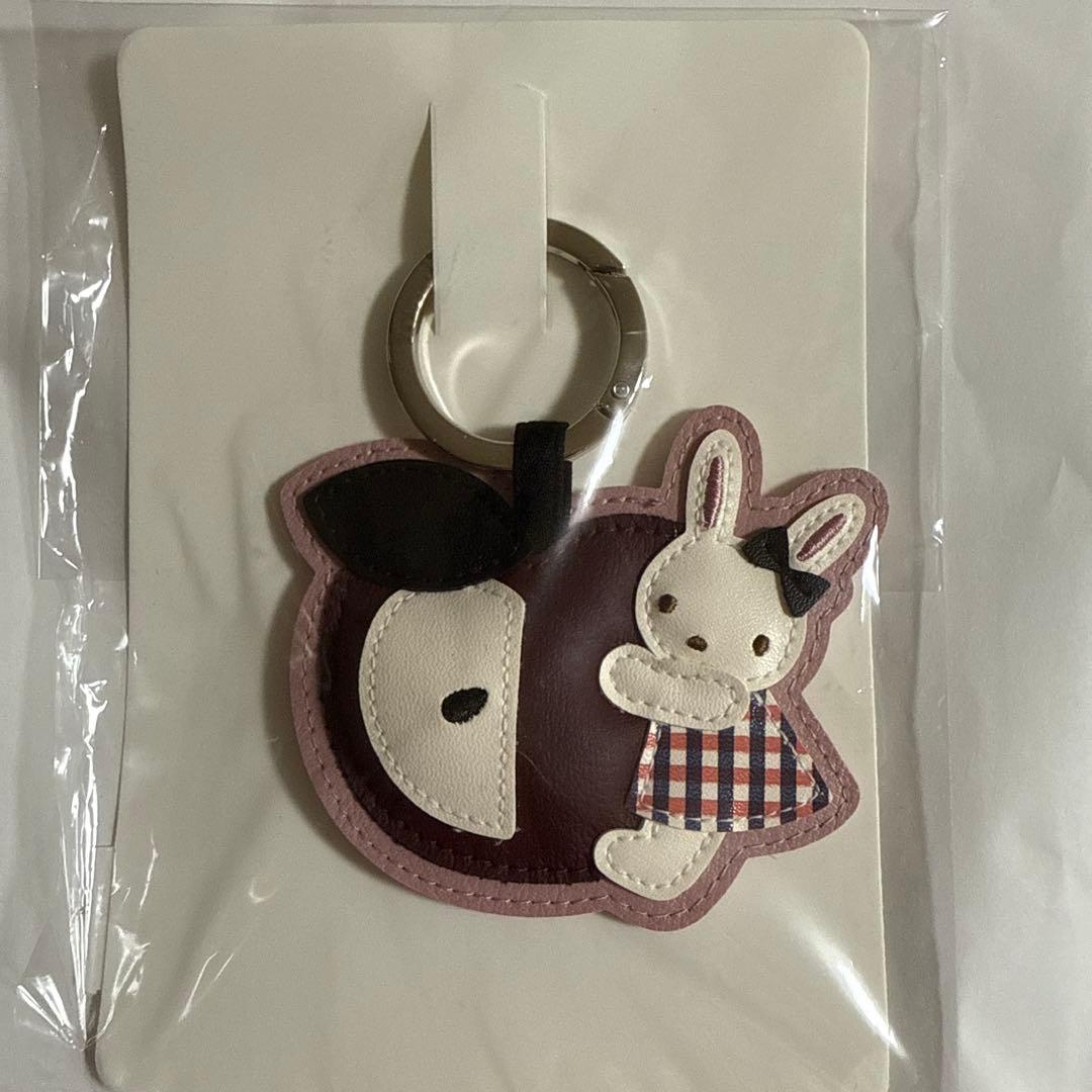 ファミリア チャーム 秋のファミリアショー うさぎ りんご